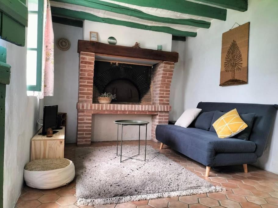 Charmante Maisonnette En Pierre Écardenville-sur-Eure Exteriör bild