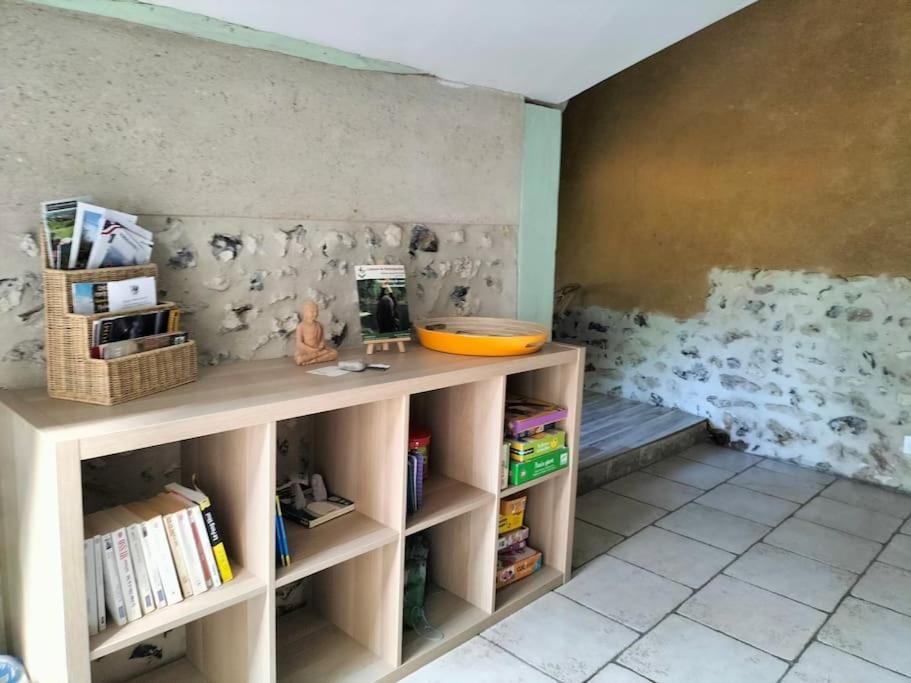 Charmante Maisonnette En Pierre Écardenville-sur-Eure Exteriör bild