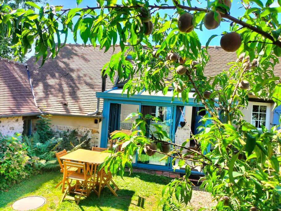 Charmante Maisonnette En Pierre Écardenville-sur-Eure Exteriör bild